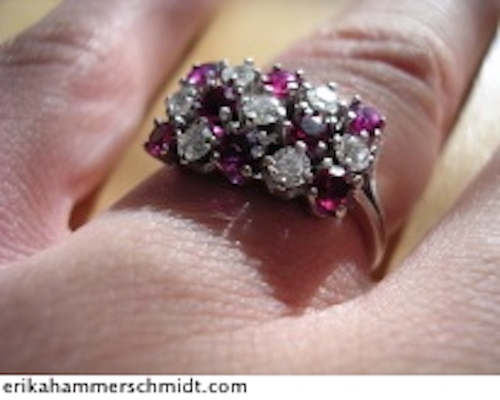 picture of engagement ring