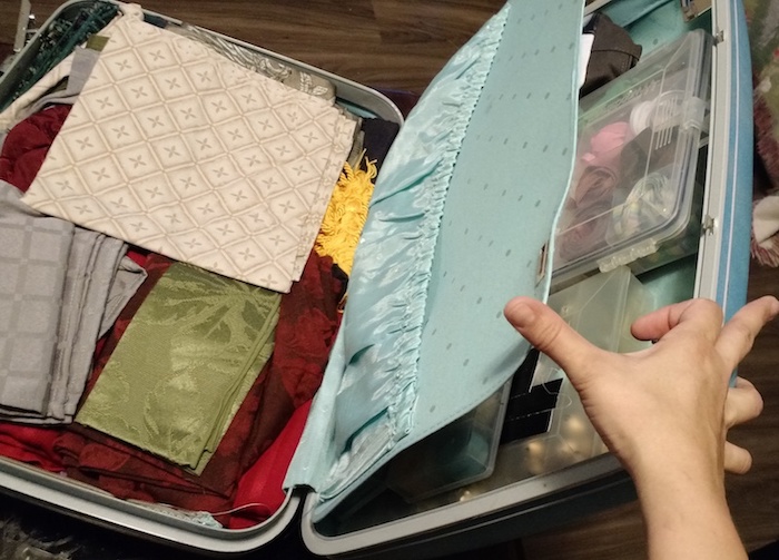 Both sections of the suitcase 